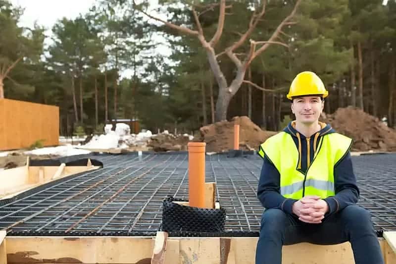 Ile kosztuje izolacja fundamentów? Poznaj najważniejsze czynniki wpływające na ceny