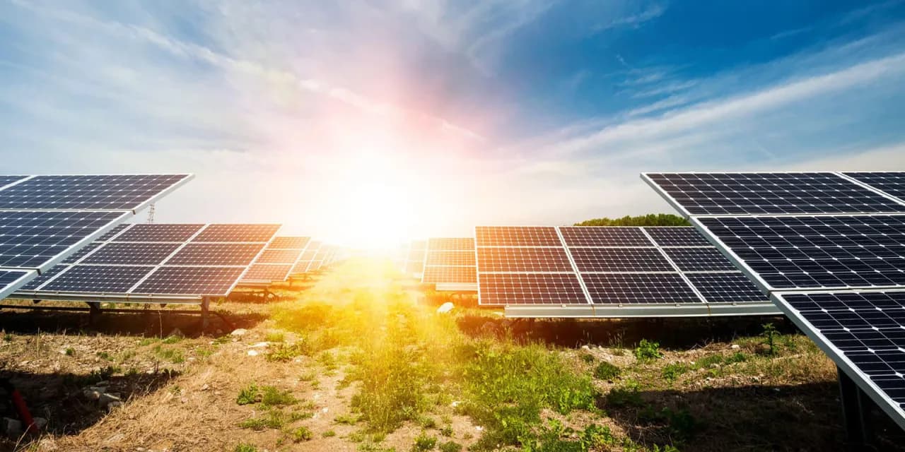 Ile kosztuje budowa farmy fotowoltaicznej? Poznaj ukryte wydatki