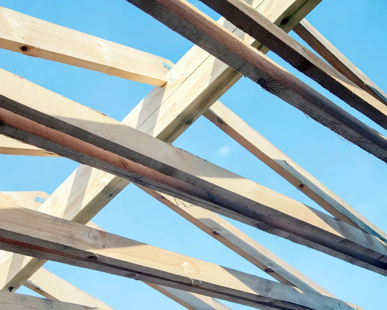 Jak zaciąć krokwie na dach: unikaj najczęstszych błędów i pułapek