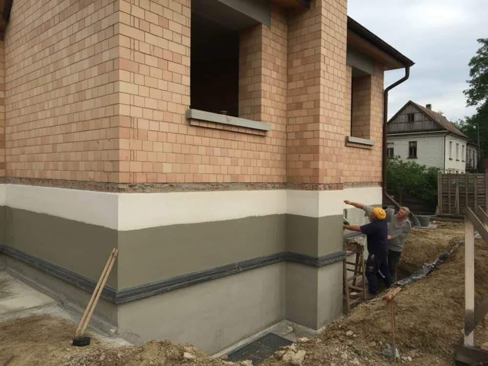Jak zrobić izolacje fundamentów w starym domu, unikając najczęstszych błędów