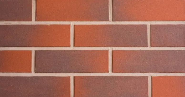 Jak kłaść płytki klinkierowe na elewacji, aby uniknąć błędów?